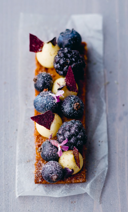 Beerenbrioche mit Weisser-Schokoladen-Ingwer-Creme