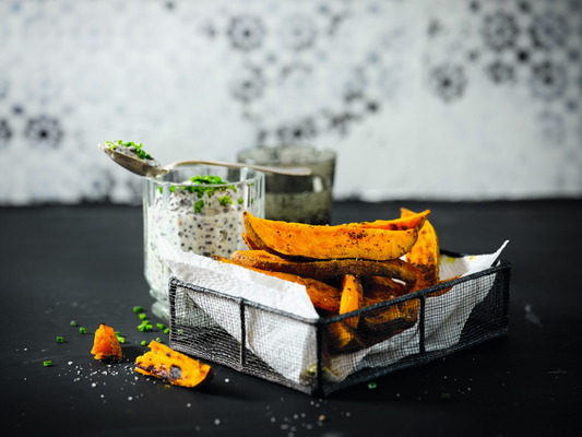 Würzige Süsskartoffeln mit Linsen-Dip