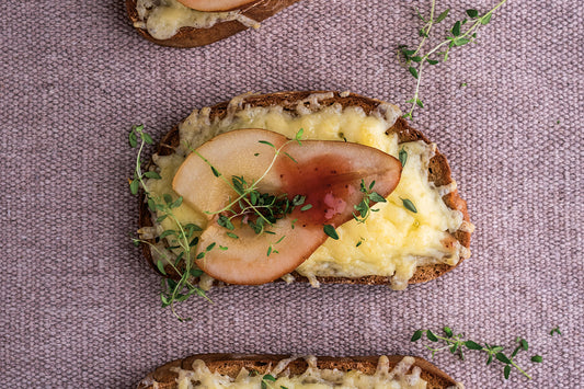 Bergkäse-Schnitte  mit Birne