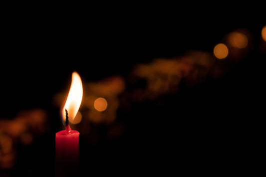 Anderswelt: Zwei Lichtlein im Dunkeln